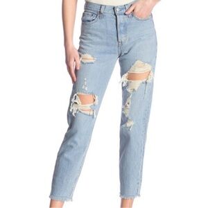 Levi’s Wedgie Distressed Women Jeans